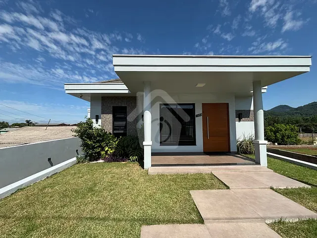 Casa 2 quartos e 3 banheiros, à venda, no bairro Westfália em Westfalia