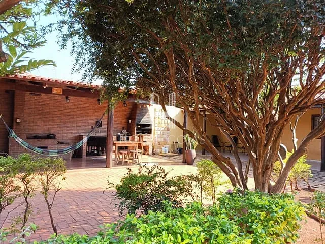 Casa com 498m² 3 quartos e 3 banheiros, à venda, no bairro Setor Faiçalville em Goiânia
