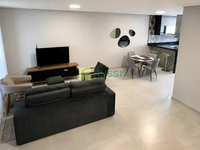 Casa com 200m² 4 quartos e 4 banheiros, à venda, no bairro Jardim Jacinto em Jacareí
