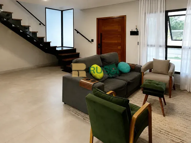 Casa com 200m² 4 quartos e 4 banheiros, à venda, no bairro Jardim Jacinto em Jacareí