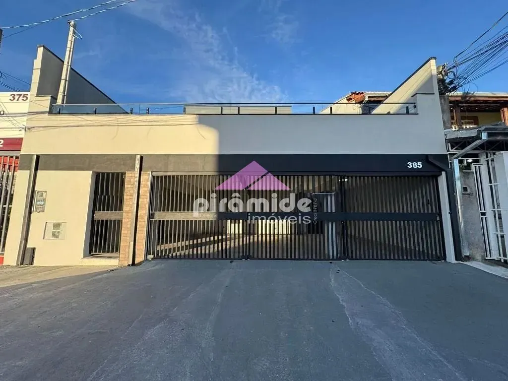 Casa, 3 quartos, 190 m² - Foto 2