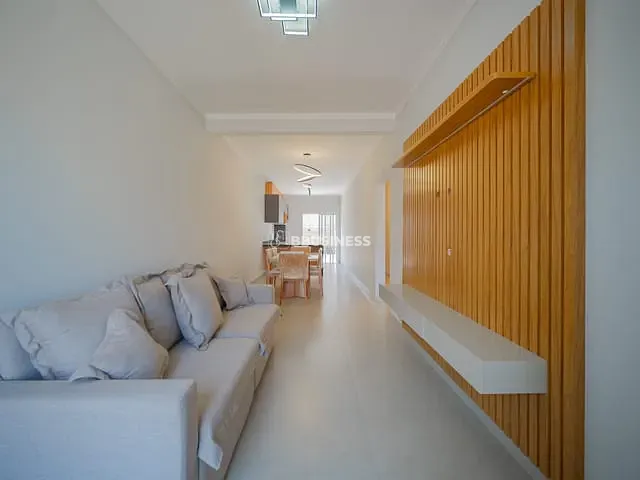 Casa com 200m² 3 quartos e 2 banheiros, à venda, no bairro Chácara Real (Caucaia do Alto) em Cotia