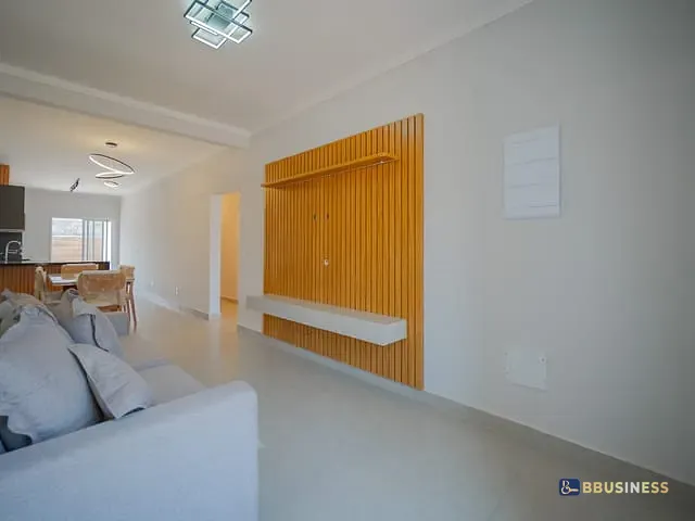 Casa com 200m² 3 quartos e 2 banheiros, à venda, no bairro Chácara Real (Caucaia do Alto) em Cotia