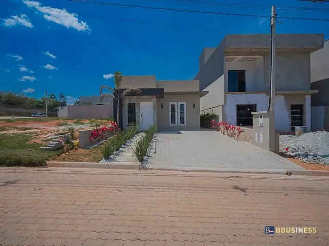 Casa com 200m² 3 quartos e 2 banheiros, à venda, no bairro Chácara Real (Caucaia do Alto) em Cotia