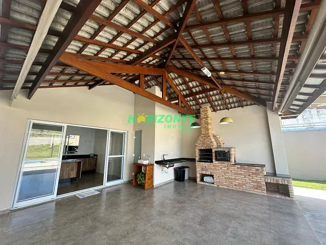 Casa com 230m² 3 quartos e 5 banheiros, à venda, no bairro Condomínio Terras de Santa Mariana em Caçapava