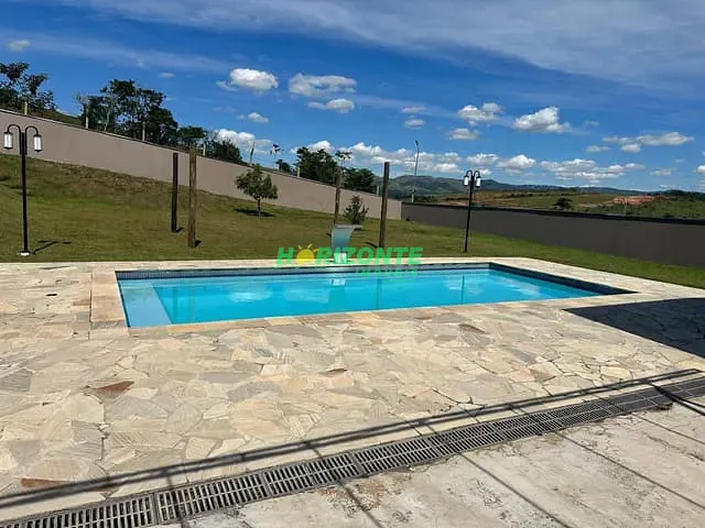 Casa com 230m² 3 quartos e 5 banheiros, à venda, no bairro Condomínio Terras de Santa Mariana em Caçapava