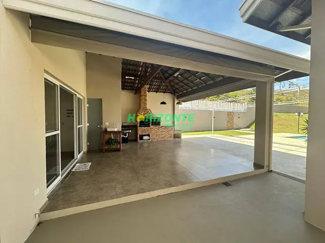 Casa com 230m² 3 quartos e 5 banheiros, à venda, no bairro Condomínio Terras de Santa Mariana em Caçapava