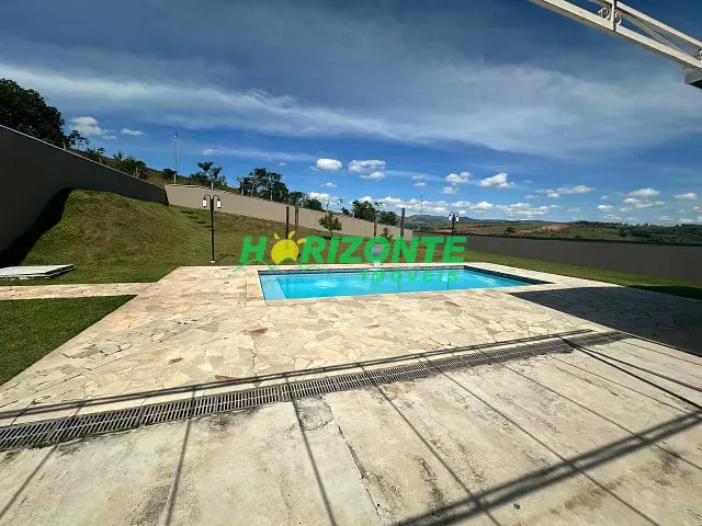 Casa com 230m² 3 quartos e 5 banheiros, à venda, no bairro Condomínio Terras de Santa Mariana em Caçapava