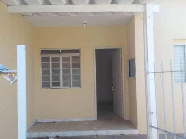Foto do Casa - Casa com 2 dormitórios, 90 m² - venda por R$ 200.000,00 ou aluguel por R$ 950,00/ano - Vila Machado - Jacareí/SP | INDEPENDENCE NEGOCIOS IMOBILIARIOS LTDA