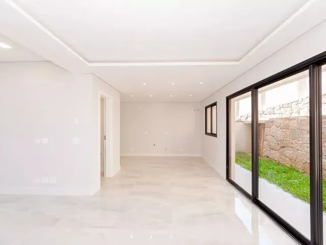 Casa com 166m² 3 quartos e 4 banheiros, à venda, no bairro Pilarzinho em Curitiba