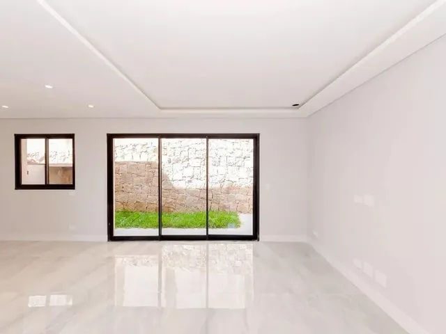 Casa com 166m² 3 quartos e 4 banheiros, à venda, no bairro Pilarzinho em Curitiba