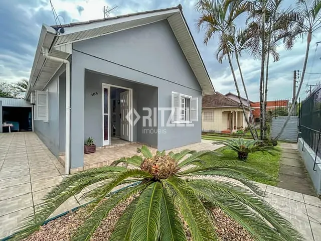 Casa com 585m² 3 quartos e 2 banheiros, à venda, no bairro Hamburgo Velho em Novo Hamburgo