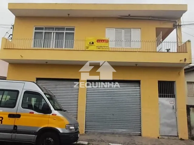 Casa com 250m² 4 quartos e 3 banheiros, à venda, no bairro Umuarama em Osasco