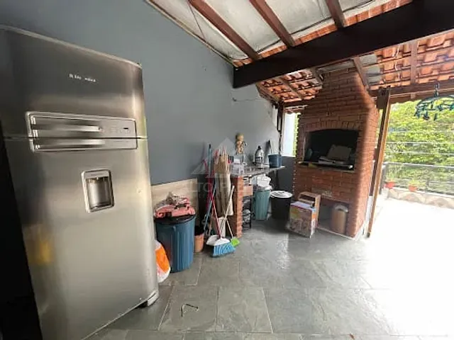 Casa com 272m² 5 quartos e 1 banheiro, à venda, no bairro Jardim Santa Lídia em Mauá