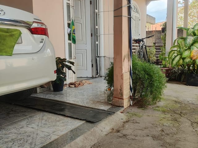 Casa 2 quartos e 2 banheiros, à venda, no bairro Goitacazes em Campos dos Goytacazes