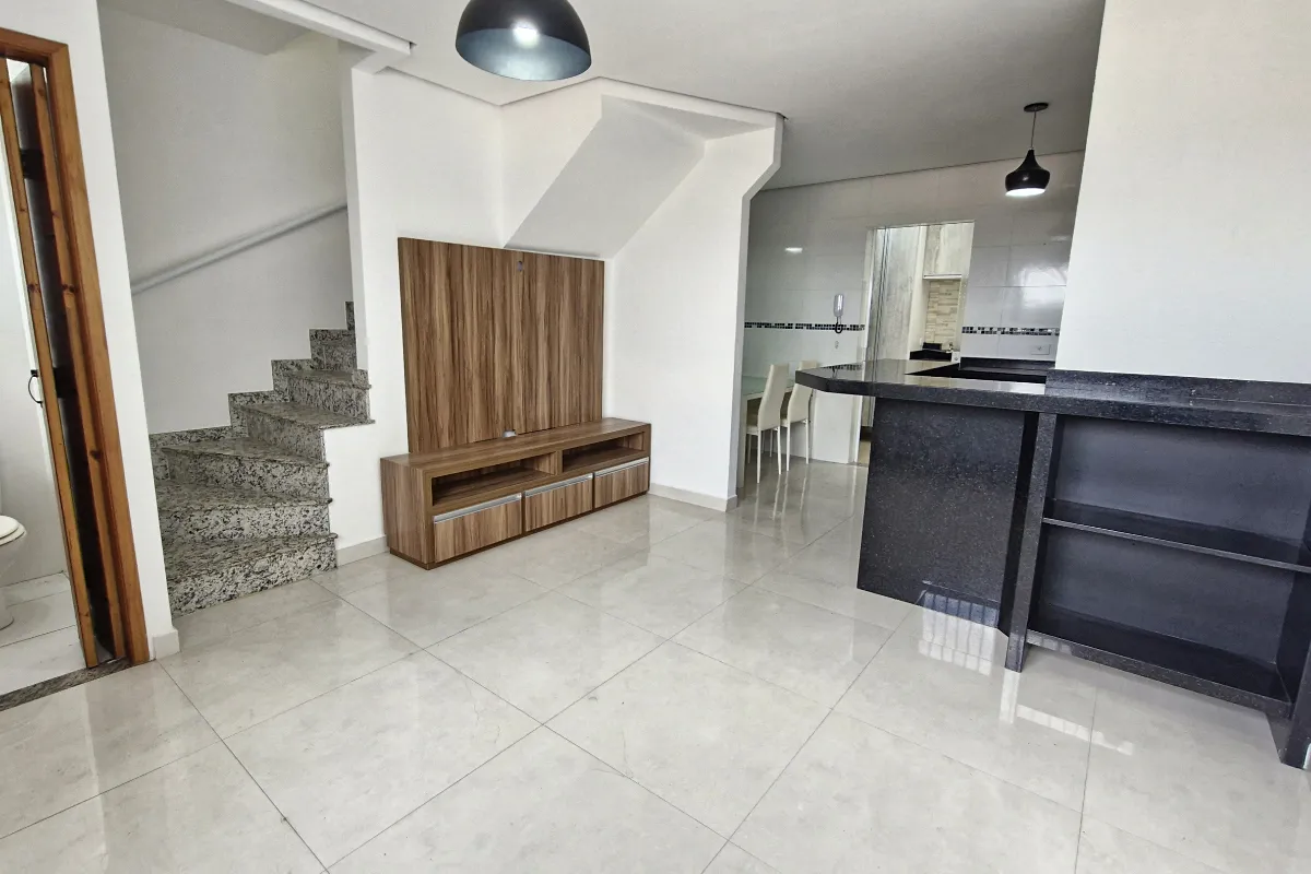 Casa no condomínio Parada Inglesa para venda com 2 quartos, sendo 2 suítes, 75m²