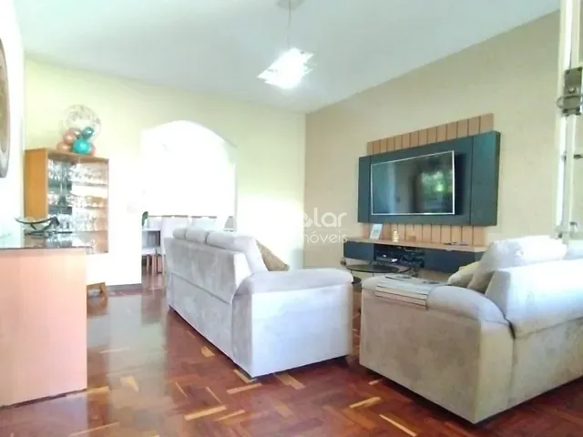 Casa com 187m² 3 quartos e 3 banheiros, à venda, no bairro Floramar em Belo Horizonte