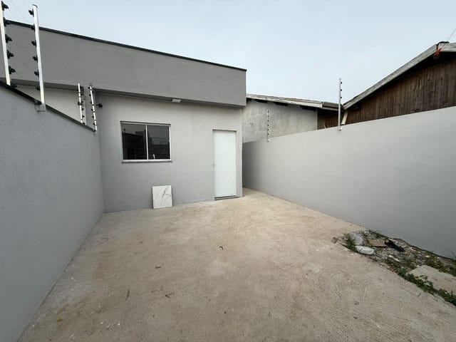 Casa com 125m² 2 quartos e 2 banheiros, para alugar, no bairro Residencial Comercial Cidade Vista Alegre em Pindamonhangaba