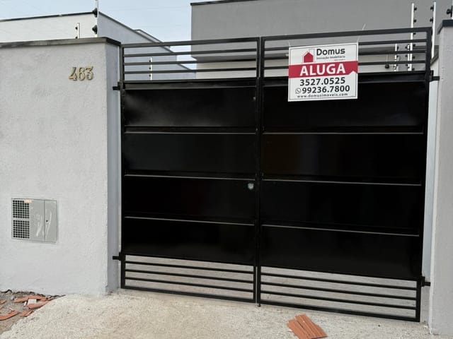 Casa com 125m² 2 quartos e 2 banheiros, para alugar, no bairro Residencial Comercial Cidade Vista Alegre em Pindamonhangaba