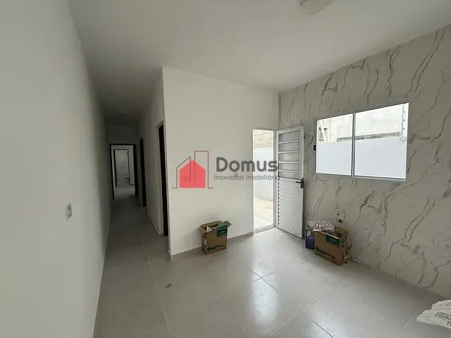 Casa com 125m² 2 quartos e 2 banheiros, para alugar, no bairro Residencial Comercial Cidade Vista Alegre em Pindamonhangaba
