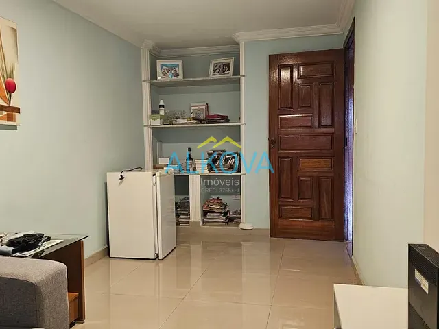 Casa com 300m² 3 quartos e 3 banheiros, à venda, no bairro Jardim das Indústrias em São José dos Campos