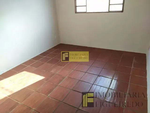 Casa 2 quartos e 1 banheiro, para alugar, no bairro Eldorado em São José do Rio Preto