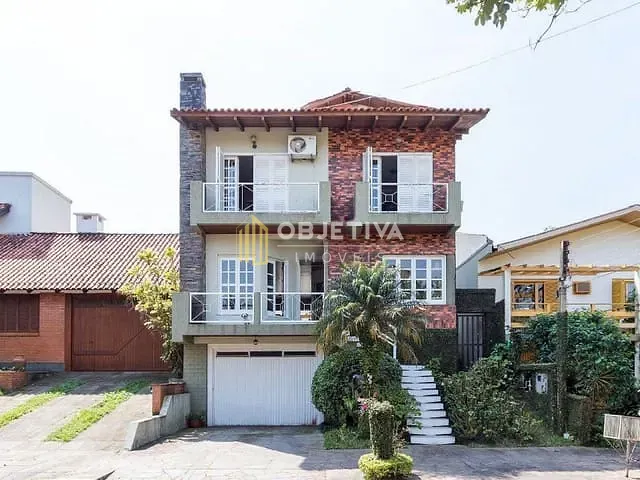 Casa com 300m² 4 quartos e 3 banheiros, à venda, no bairro Espírito Santo em Porto Alegre