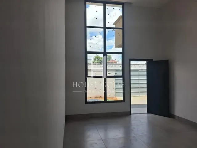Casa com 240m² 3 quartos e 1 banheiro, à venda, no bairro Vila Oliveira em Aparecida de Goiânia