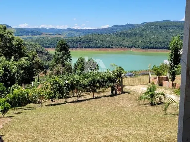 Casa com 600m² 3 quartos e 1 banheiro, à venda, no bairro Alagado em Guarapuava