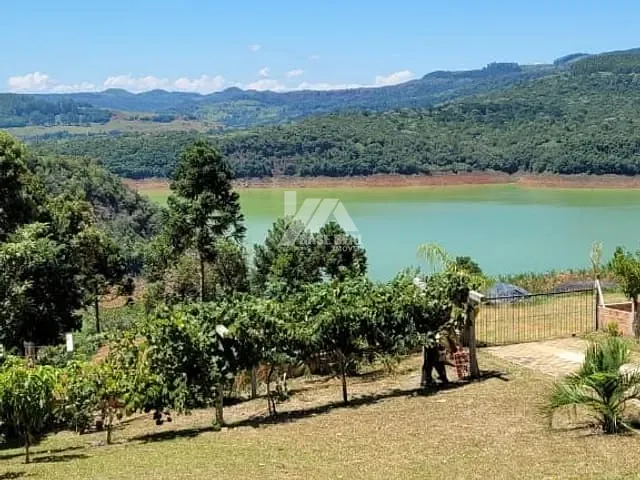 Casa com 600m² 3 quartos e 1 banheiro, à venda, no bairro Alagado em Guarapuava