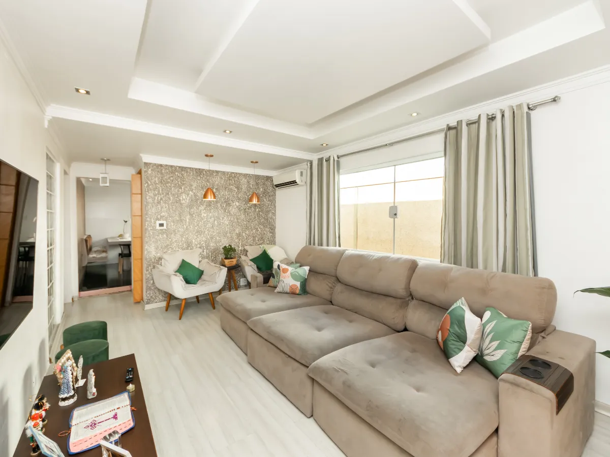 Casa para venda em Jardim Virginia Bianca com 4 quartos, sendo 4 suítes, 250m²