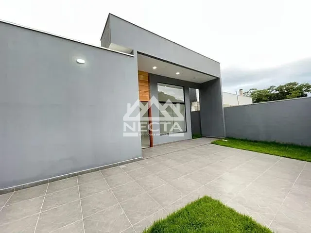 Casa com 312m² 3 quartos e 2 banheiros, à venda, no bairro Massaguaçu em Caraguatatuba