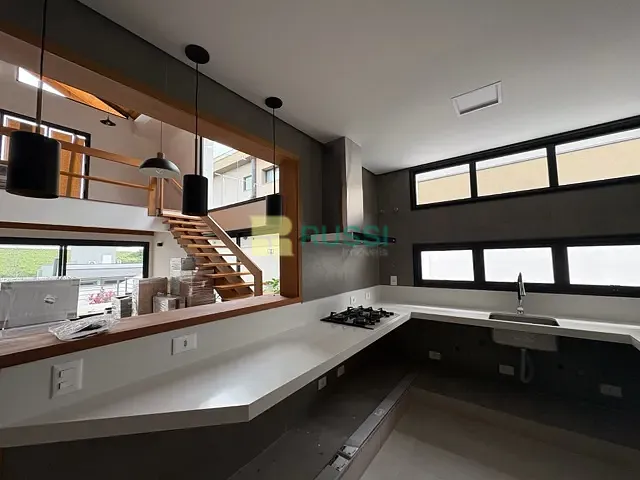 Casa 4 quartos e 5 banheiros, à venda ou para alugar, no bairro Condomínio Residencial Alphaville II em São José dos Campos