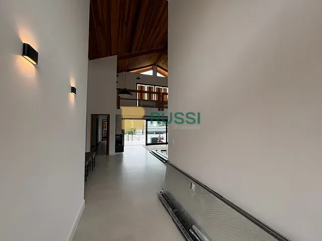 Casa 4 quartos e 5 banheiros, à venda, no bairro Condomínio Residencial Alphaville II em São José dos Campos