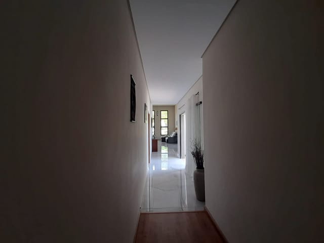 Casa com 881m² 4 quartos e 4 banheiros, à venda, no bairro Urbanova em São José dos Campos