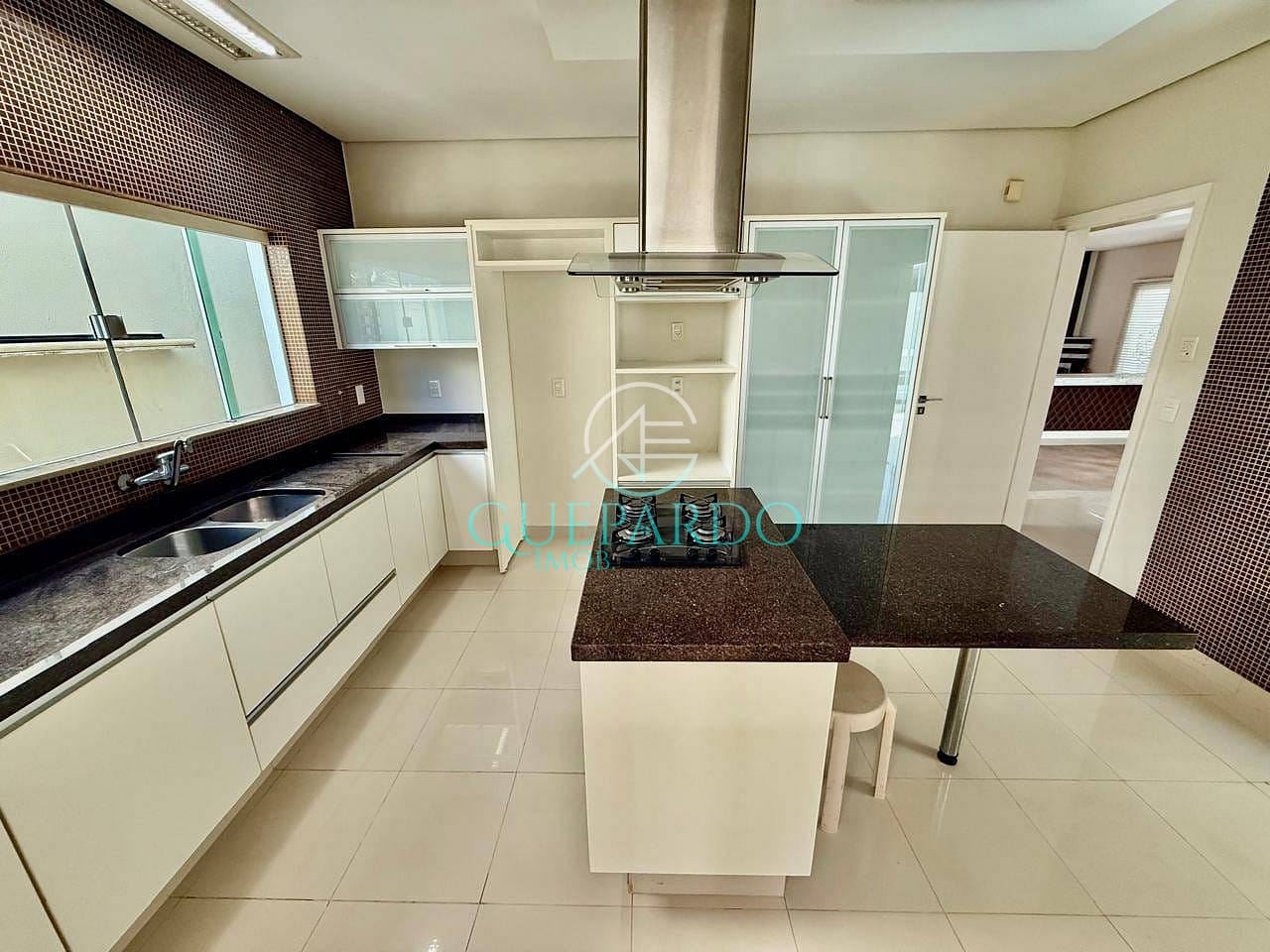 Casa, 3 quartos, 350 m² - Foto 9