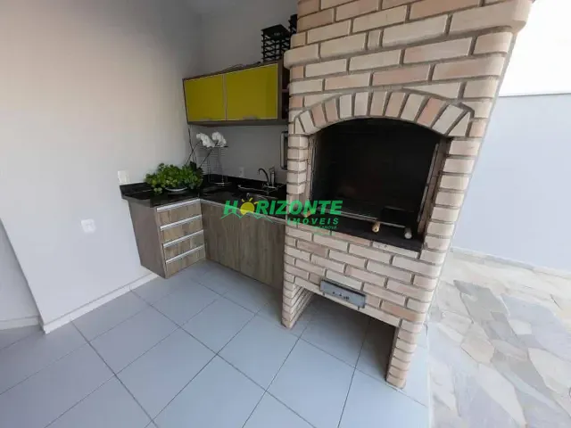 Casa com 303m² 4 quartos e 4 banheiros, à venda, no bairro Condomínio Residencial Jaguary em São José dos Campos