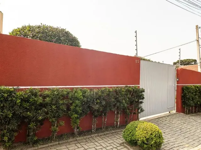 Casa com 504m² 3 quartos e 3 banheiros, à venda, no bairro Santa Felicidade em Curitiba