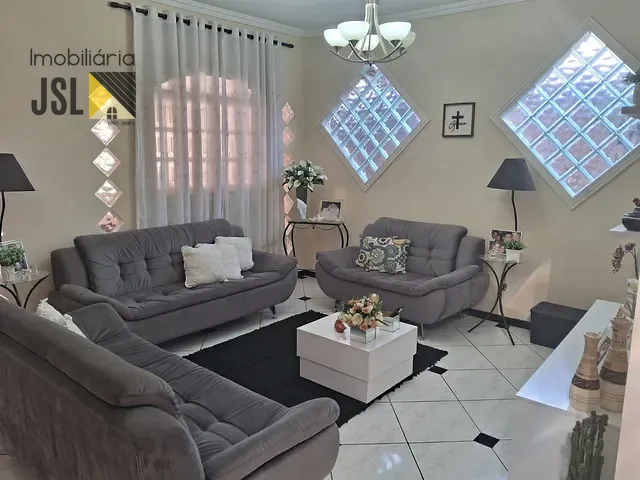 Casa 3 quartos e 4 banheiros, à venda, no bairro Residencial Esperança em Caçapava