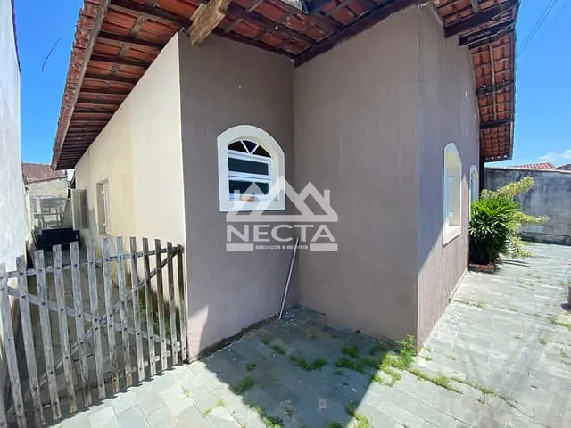 Casa com 230m² 3 quartos e 2 banheiros, à venda, no bairro Centro em Caraguatatuba