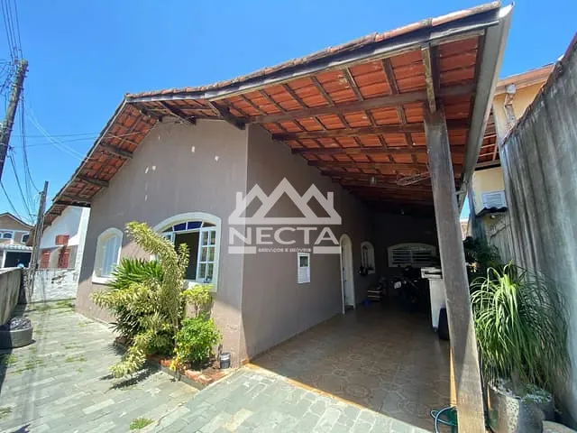 Casa com 230m² 3 quartos e 2 banheiros, à venda, no bairro Centro em Caraguatatuba