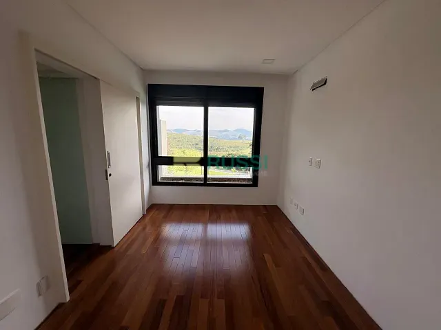 Casa com 459m² 4 quartos e 6 banheiros, à venda, no bairro Condomínio Residencial Jaguary em São José dos Campos