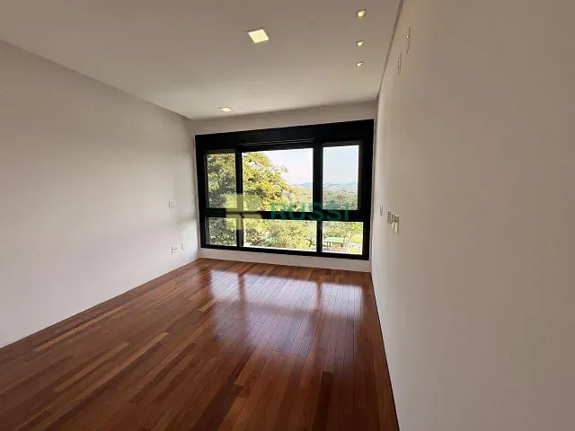 Casa com 459m² 4 quartos e 6 banheiros, à venda, no bairro Condomínio Residencial Jaguary em São José dos Campos