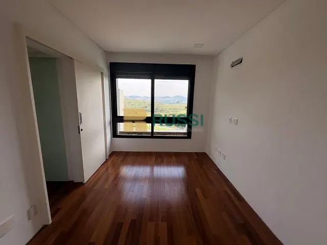 Casa com 459m² 4 quartos e 6 banheiros, à venda, no bairro Condomínio Residencial Jaguary em São José dos Campos