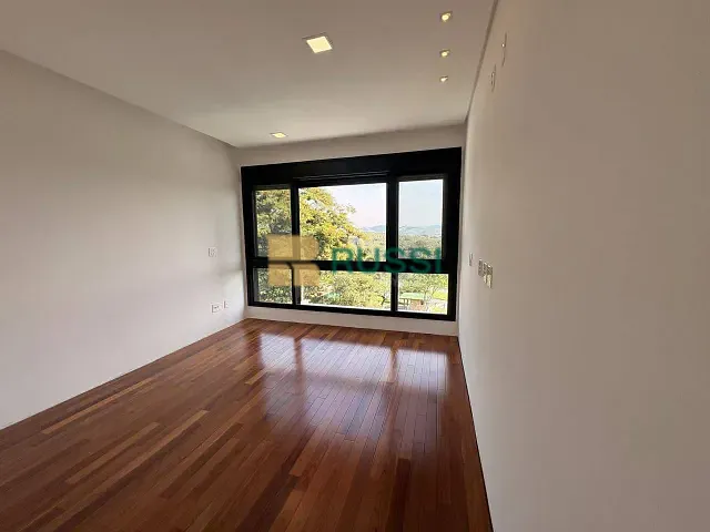 Casa com 459m² 4 quartos e 6 banheiros, à venda, no bairro Condomínio Residencial Jaguary em São José dos Campos