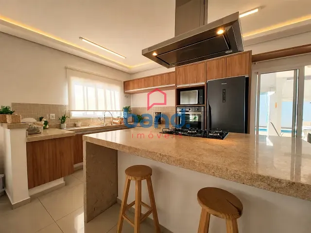 Casa 3 quartos e 4 banheiros, à venda, no bairro Portal Ville Flamboyant em Porto Feliz