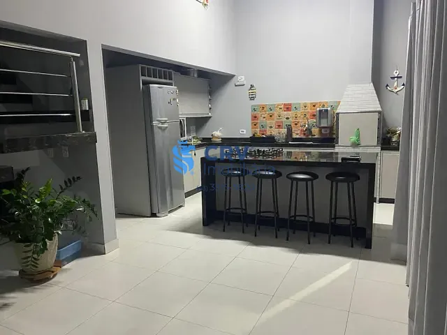 Casa com 290m² 4 quartos e 4 banheiros, à venda, no bairro Lon Rita em Londrina