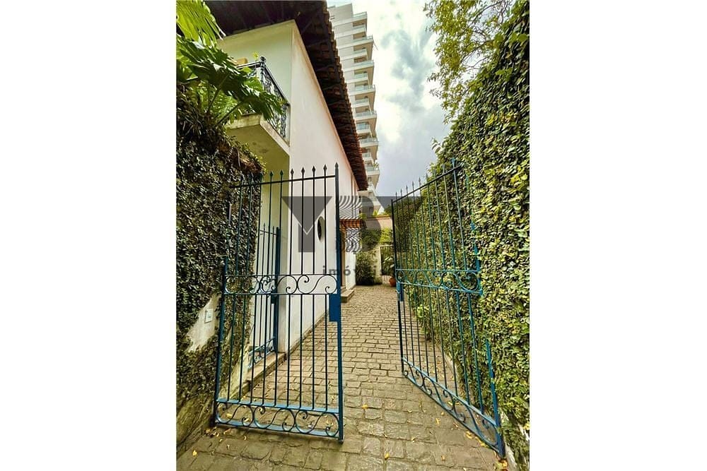 Casa à venda com 4 quartos, 220m² - Foto 20