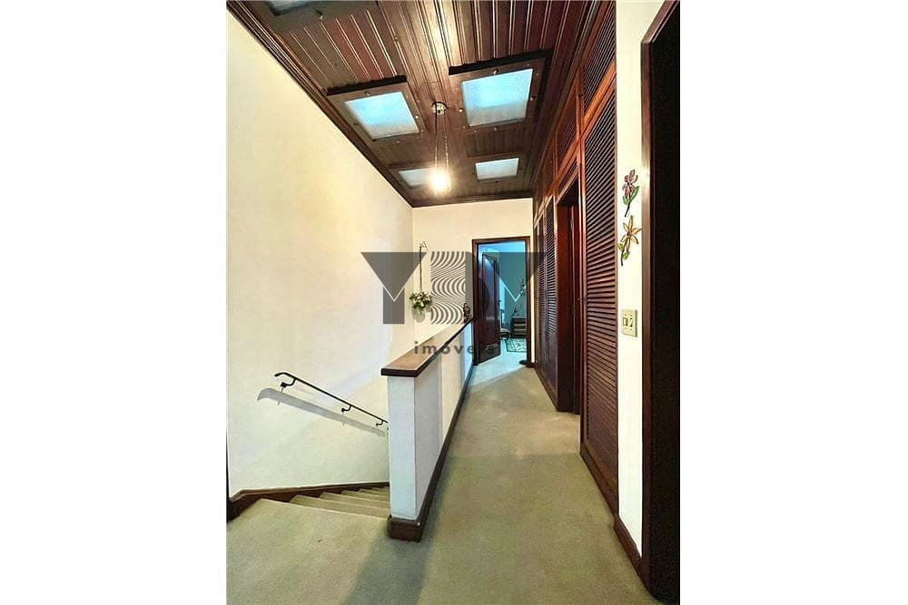 Casa à venda com 4 quartos, 220m² - Foto 10
