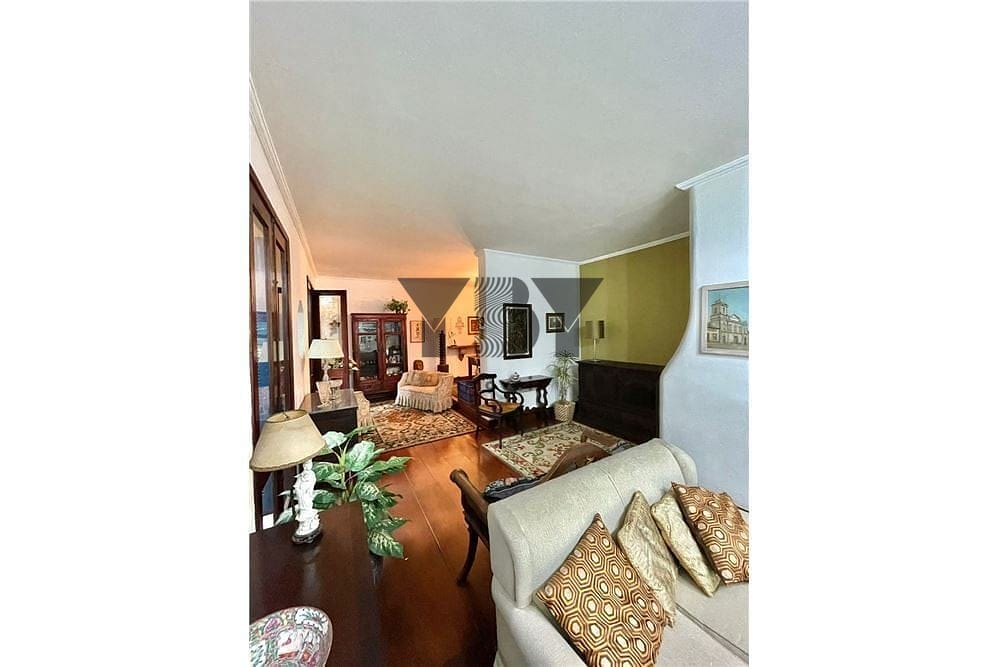 Casa à venda com 4 quartos, 220m² - Foto 16